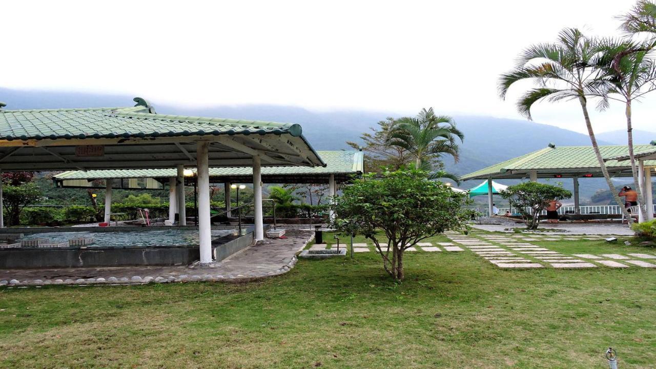 六龟 宝来苏罗婆渡假村旅馆 外观 照片